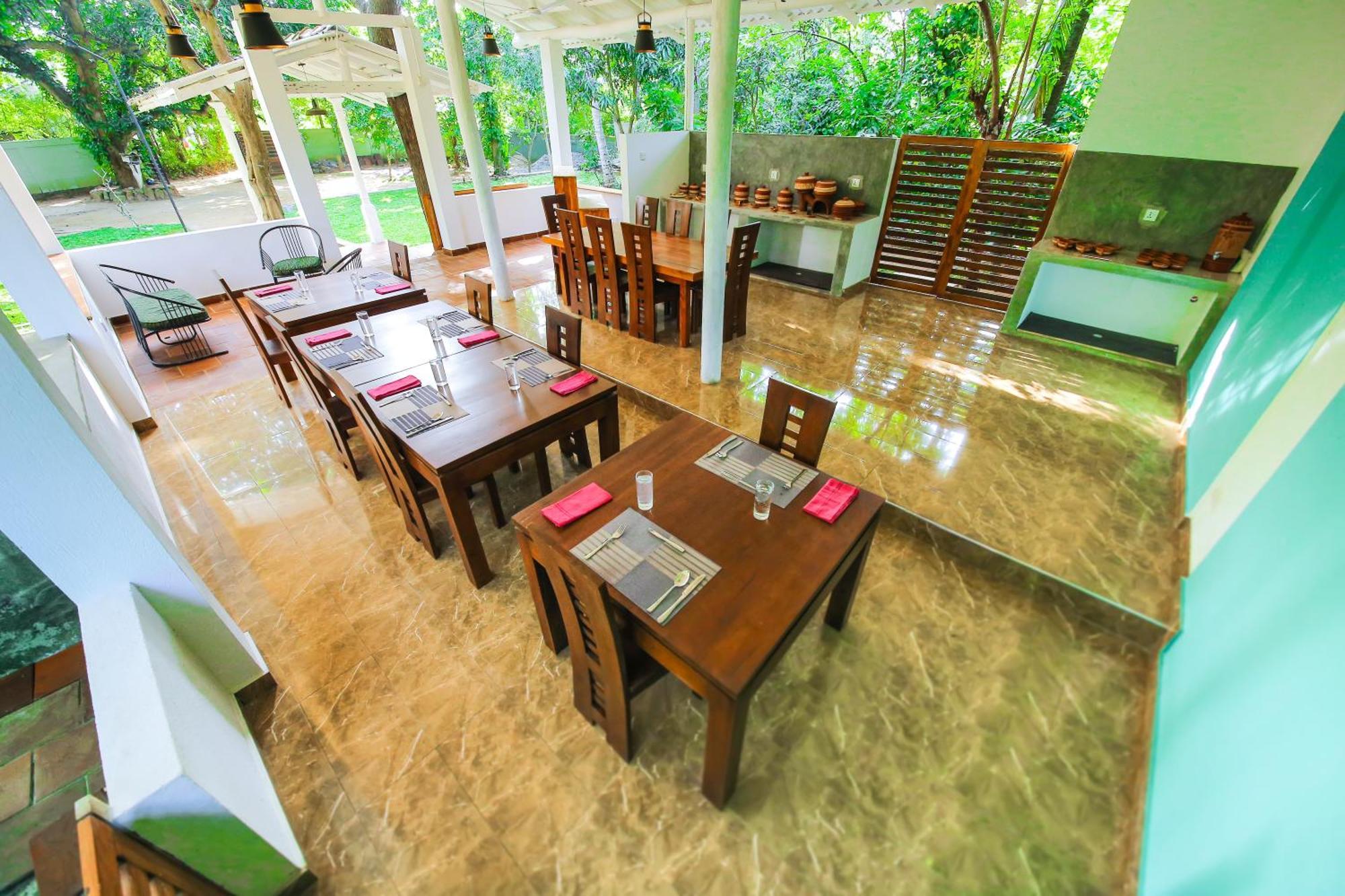 Green Waters Safari Lodge By Aradhana Leisure Embilipitiya Esterno foto